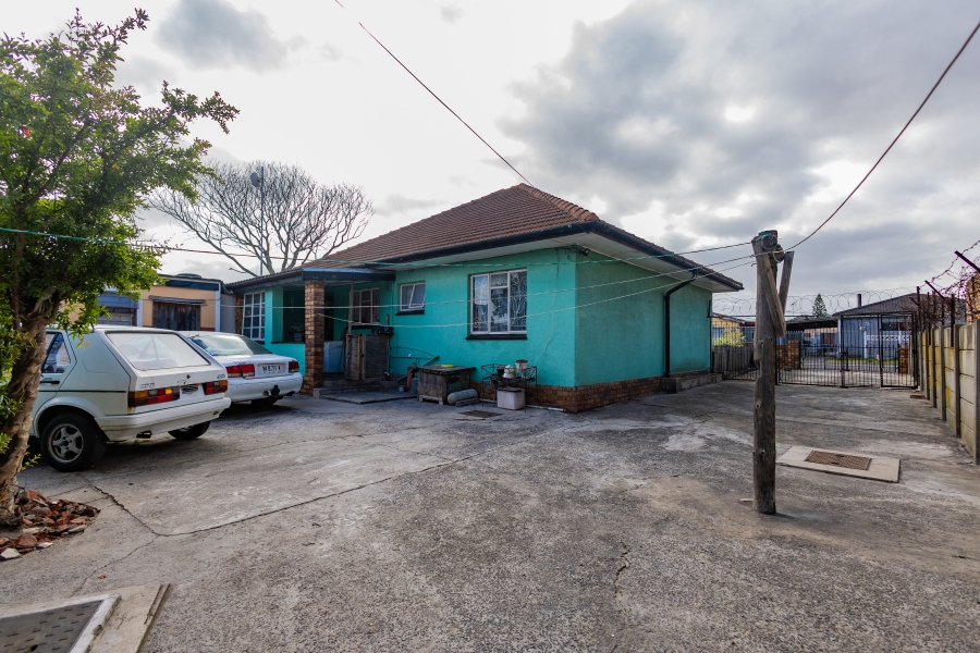 3 Bedroom Property for Sale in Elsies River Western Cape